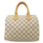 Pre-owned Fabric handbags