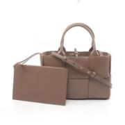 Pre-owned Leather totes