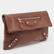 Pre-owned Leather clutches