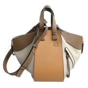 Pre-owned Leather handbags