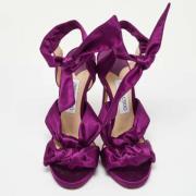 Pre-owned Satin sandals