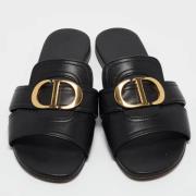 Pre-owned Leather sandals