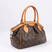 Pre-owned Leather handbags