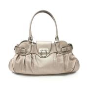 Pre-owned Leather handbags