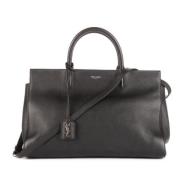 Pre-owned Leather handbags