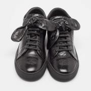 Pre-owned Leather sneakers