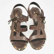 Pre-owned Leather sandals