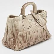 Pre-owned Leather prada-bags