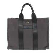 Pre-owned Canvas handbags