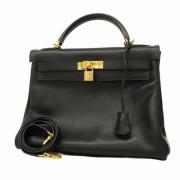 Pre-owned Leather handbags