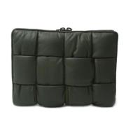 Pre-owned Leather clutches