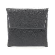 Pre-owned Leather wallets