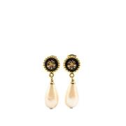 Pre-owned Pearl earrings