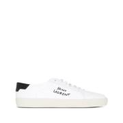 Hvite Court Sneakers med Logo Broderi