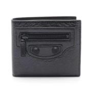 Pre-owned Leather wallets