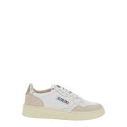 Medalist Low Top Sneakers