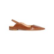 Brune skinn slingback sandaler spiss design