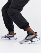 Nike Ghoswift trainers in black/white BQ5108-101