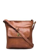 Kay Urban Bags Crossbody Bags Brown RE:DESIGNED EST 2003