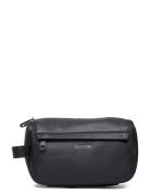 Ck Must Washbag W/Hanger Toalettveske Black Calvin Klein