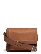 Vouga Bags Crossbody Bags Brown Saddler