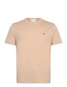 Reg Shield Ss T-Shirt Tops T-shirts Short-sleeved Beige GANT