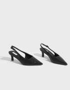 Nelly - Svart - Pointy Low Slingback