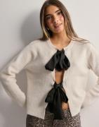 Object Collectors Item - Hvit - Objparvi Sateen Bow Knit Cardigan D