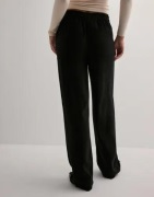 Mercer Amsterdam - Svart - Objsanne Aline Wide Pant Noos