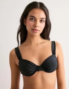Nelly - Svart - Perfection Solid Bikini Top
