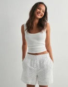 Pieces - Hvit - Pcvilde Mw Shorts Wvn Noos