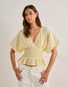 Nelly - Gul - Spring Smock Blouse