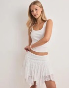 Pieces - Hvit - Pcannie Mw Short Lace Skrit D2D Pp