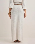 Nelly - Hvit - Elegant Structure Maxi Skirt