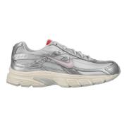 Nike Sneaker Initiator - Vast Grey/Rosa skum/Metallisk sølv Kvinner