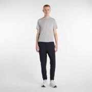 New Balance treningsbukser Athletics Essential - Svart